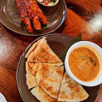 Photo Mitr Thai Restaurant - 3
