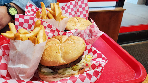 Photo Mojo's Grill - 12