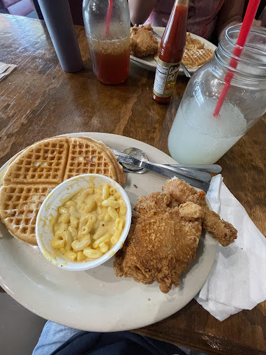 Photo Mr Cs Fried Chicken Waffles - 13