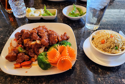 Photo Mulan Asian Bistro East - 17