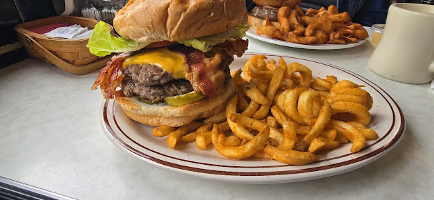 Photo Nancys Main Street Diner - 1