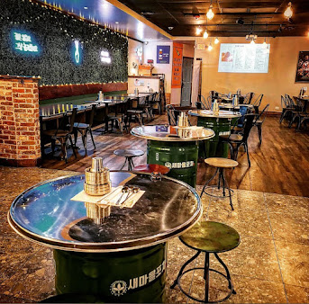 Photo New Village Gastropub & Karaoke - 9