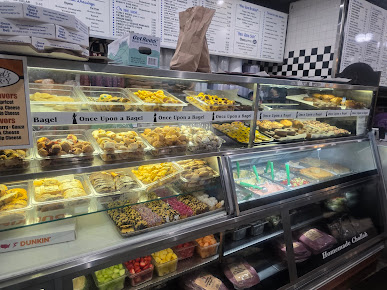 Photo Once Upon A Bagel - 7