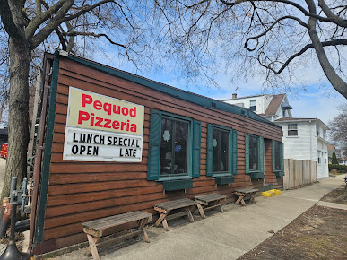 Photo Pequod's Pizza - 0