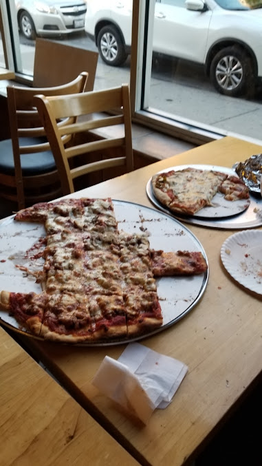Photo Phil's Pizza - 12