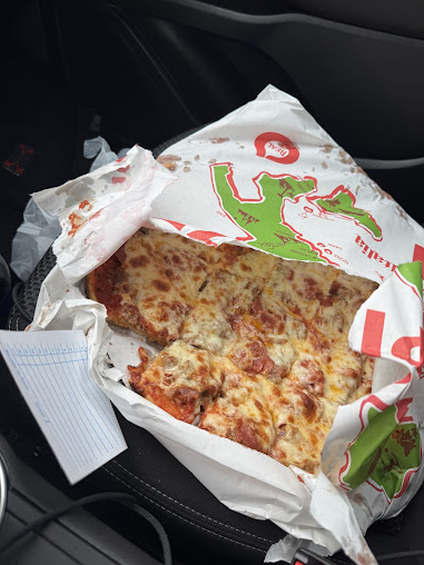Photo Phil's Pizza - 15