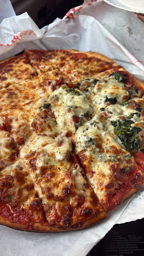 Photo Phil's Pizza - 2
