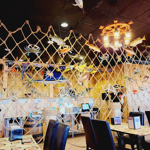 Photo Pier 17 Cajun Seafood Restaurant Bar - 10