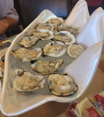Photo Pier 17 Cajun Seafood Restaurant Bar - 11