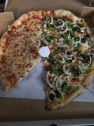 Photo Pizza Central Of Brooklyn - 8
