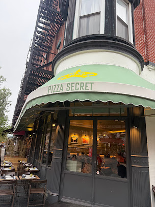 Photo Pizza Secret & Cocktail Bar - 1