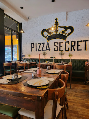 Photo Pizza Secret & Cocktail Bar - 10