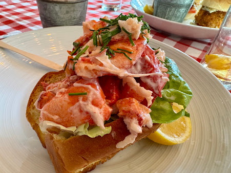 Photo P.j. Clarke's On The Hudson - 12