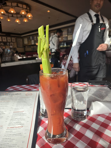 Photo P.j. Clarke's On The Hudson - 5