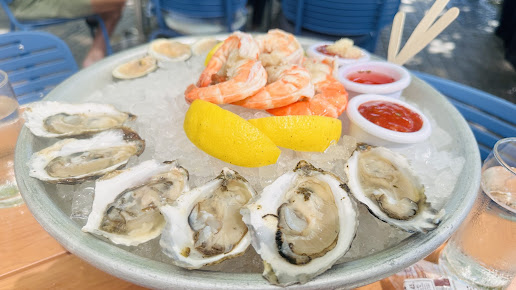 Photo P.j. Clarke's On The Hudson - 6