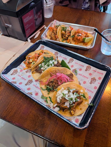 Photo Que Fresa Taqueria + Bar (Wesley Heights) - 13