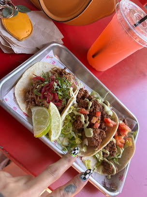 Photo Que Fresa Taqueria + Bar (Wesley Heights) - 2