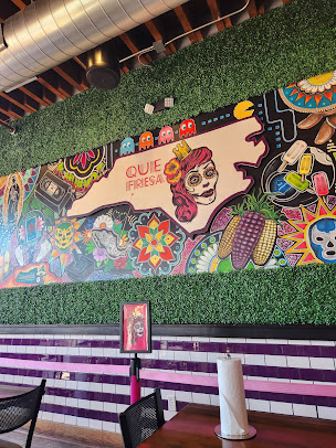 Photo Que Fresa Taqueria + Bar (Wesley Heights) - 3