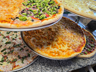 Photo Randazzo's Pizza - 7