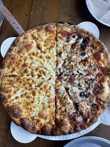 Photo Reds Pizza - 2