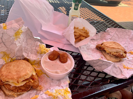 Photo Rise Southern Biscuits & Righteous Chicken - Raleigh Village District - 19