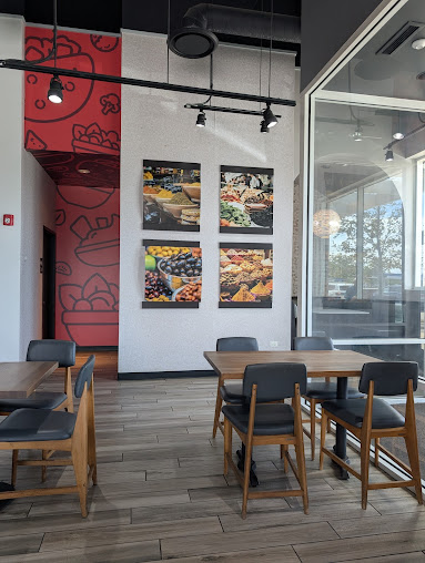 Photo Roti Mediterranean Bowls. Salads. Pitas. - 3