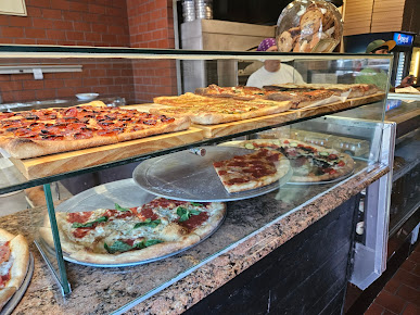 Photo San Remo Pizzeria & Restaurant - 19