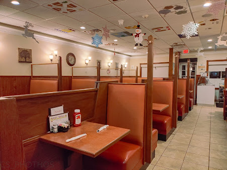 Photo Sassafras Restaurant Ice Cream Parlor - 19