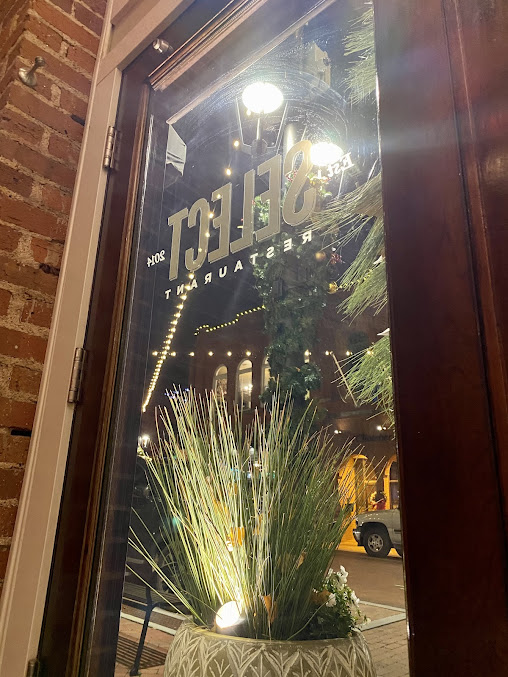 Photo Select Restaurant - 16