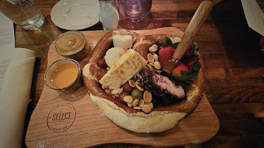 Photo Select Restaurant - 5