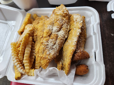 Photo Sharks Fish Chicken Chicago Style - 3