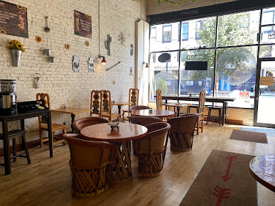 Photo Sila's Mediterranean Restaurant - 7