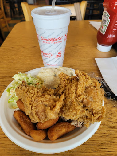 Photo Smithfield's Chicken 'N Bar-B-Q - 6
