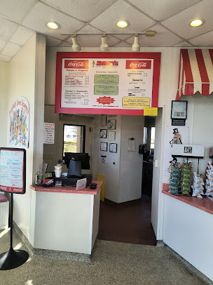 Menu Snoopy's Hot Dogs & More - 25