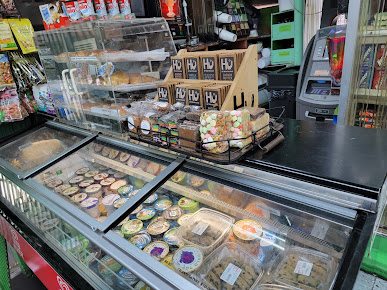 Photo Sunny & Annie's Deli - 14