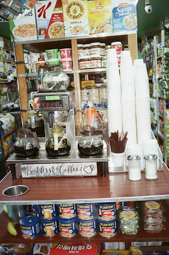 Photo Sunny & Annie's Deli - 6
