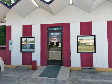 Photo Terry's Tasty Shoppe - 0