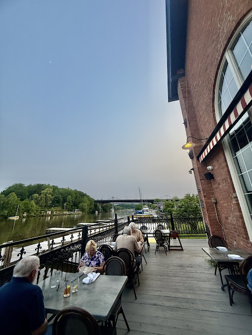 Photo The Cornell Restaurant + Bar - 15