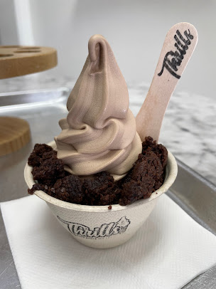 Photo Thrills Soft Serve - 4
