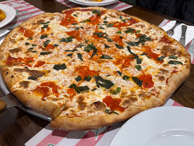 Photo Torre's Italian Restaurant & Pizza - 2