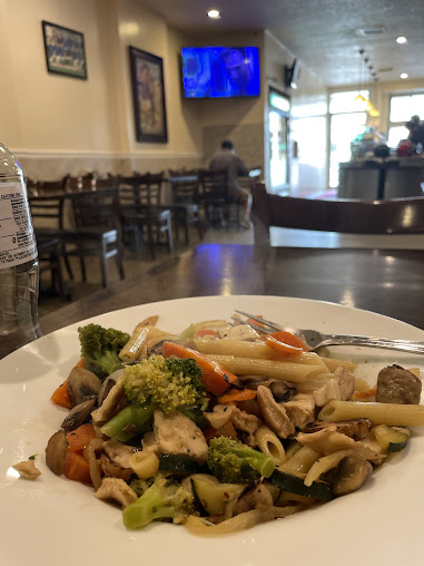 Photo Torre's Italian Restaurant & Pizza - 7