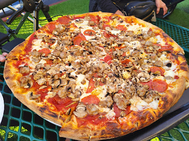 Photo Totos Pizzeria Restaurant San Bruno - 16
