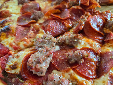 Photo Totos Pizzeria Restaurant San Bruno - 17