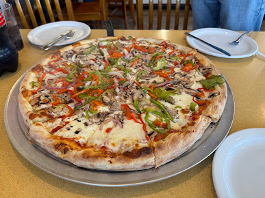 Photo Totos Pizzeria Restaurant San Bruno - 5