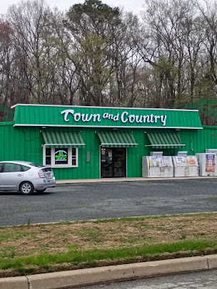 Photo Town Country Wine Liquor - 0