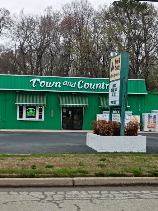 Photo Town Country Wine Liquor - 15