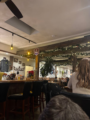 Photo Trailside Cafe Beer Garden - 4