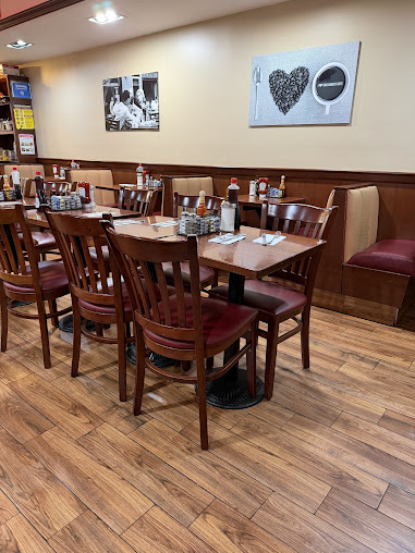 Photo Tria Bakery Cafe Diner - 16