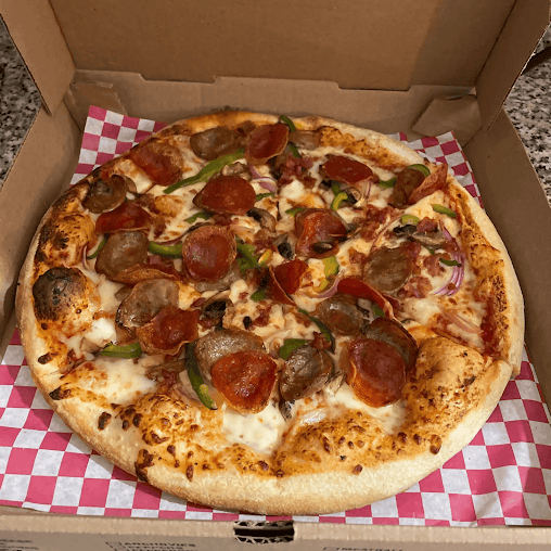 Photo Up North Pizzeria - 2