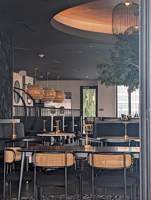 Photo Urban Oak Rooftop Bar & Lounge - 1